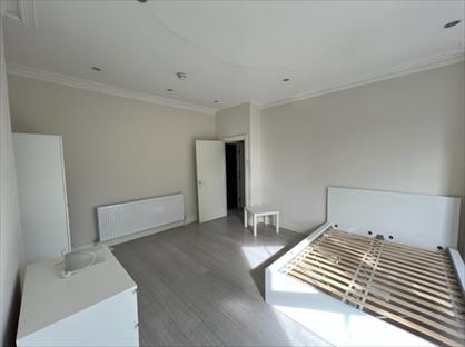 Room in a Shared House, St. Stephens Road, TW3