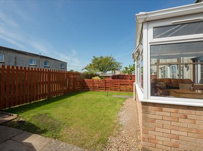 4 Bed Semi-Detached House, South Gyle Gardens, EH12