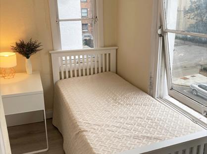 Room in a Shared Flat, Colville Square, W11