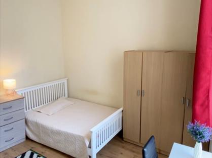 Room in a Shared Flat, Colville Square, W11