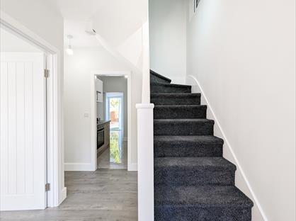 4 Bed Semi-Detached House, Greenfield Street, EN9