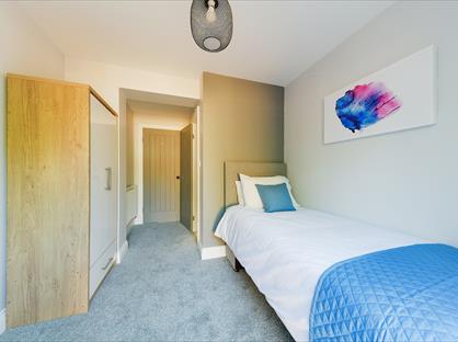 Room in a Shared House, St. Marys Crescent, TW19