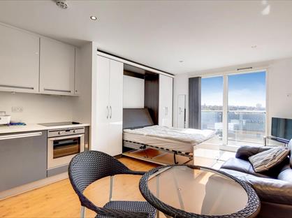 Studio Flat, Adana Building, SE13