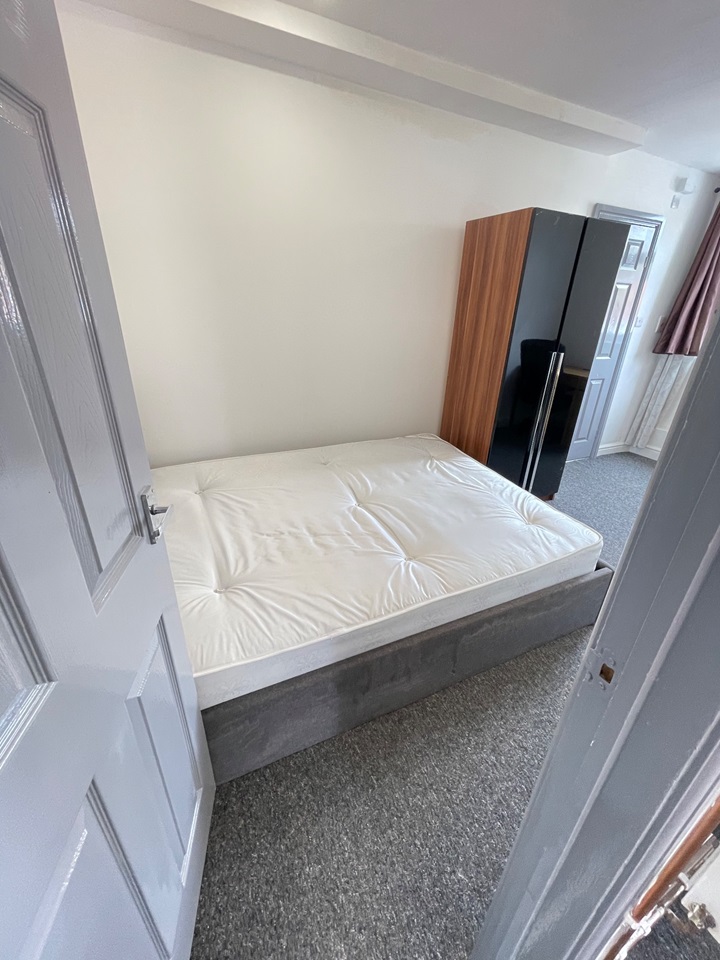 Additional image 10 of 1 Bed Flat, Queens Road, NG9, N1 7GU