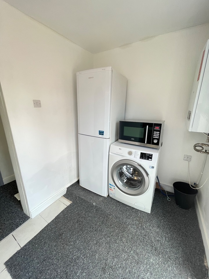 Additional image 5 of 1 Bed Flat, Queens Road, NG9, N1 7GU