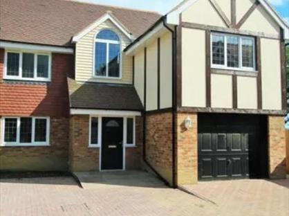 6 Bed Detached House, Fir Tree House, BN27