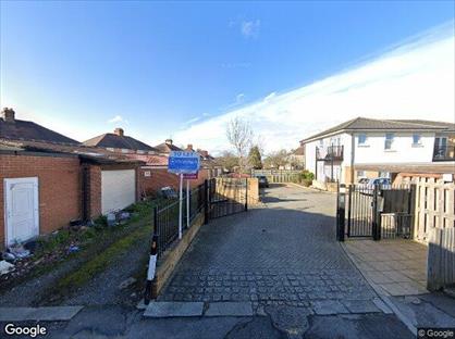 2 Bed Flat, Helix Court, TW4