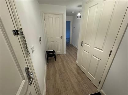 1 Bed Flat, Waterway House, B5