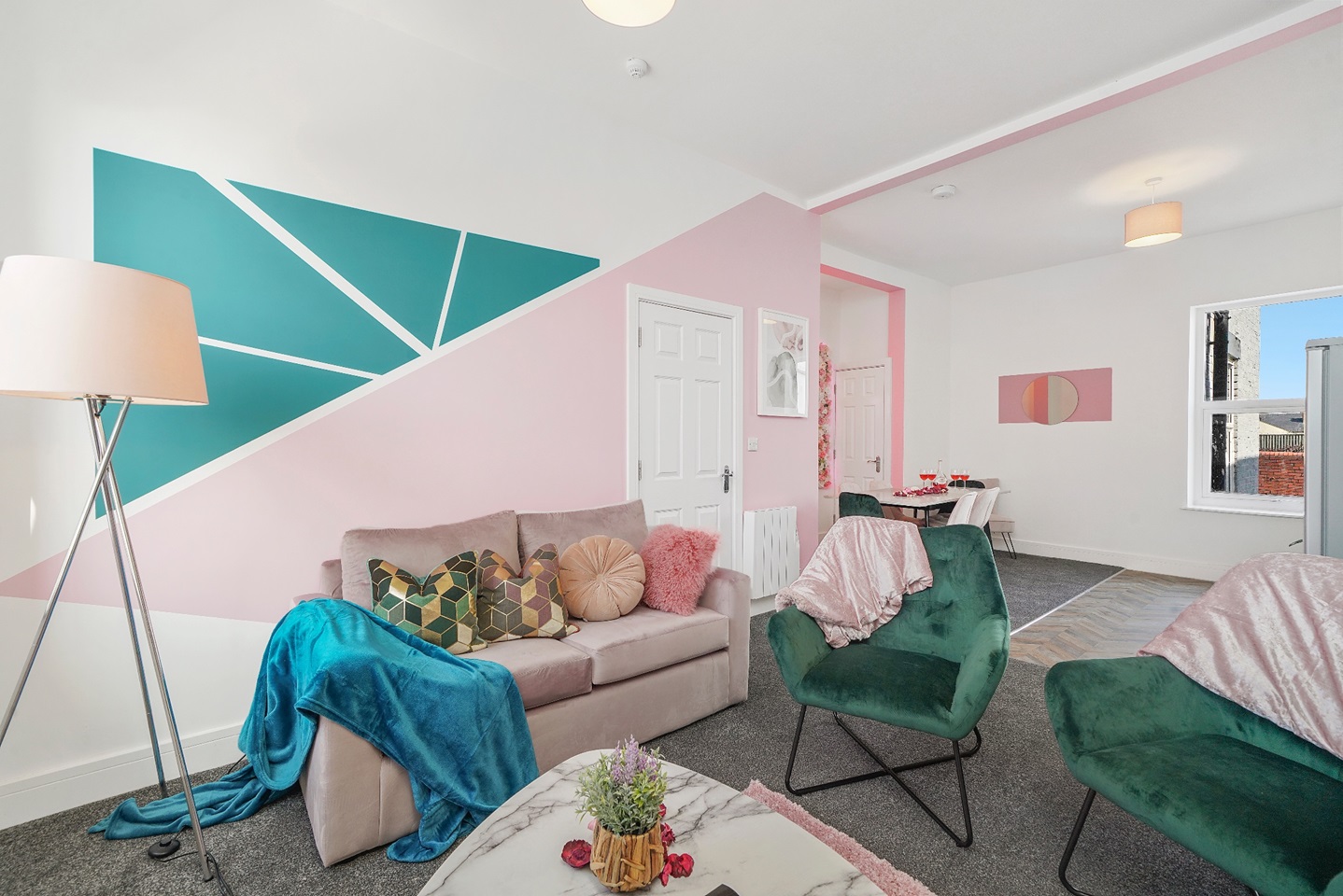 2 Bed Flat, Coop Street, FY1