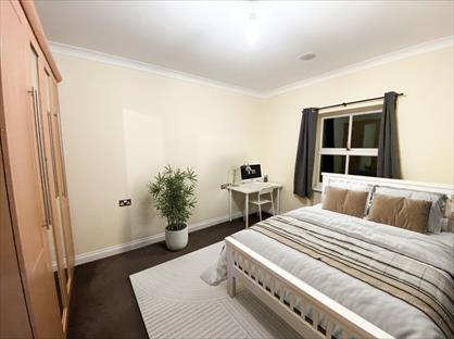 Room in a Shared House, Albany Gardens, CO2