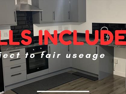 1 Bed Flat, Reading Road South, GU52