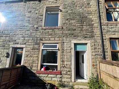 2 Bed Terraced House, Pine Street, OL13