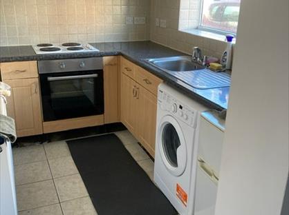 Studio Flat, Leavesden Road, WD24