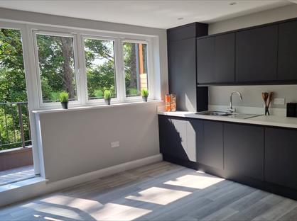 2 Bed Flat, Park Close, BN1