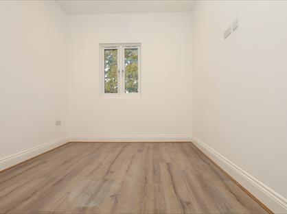 Studio Flat, Florence Road, UB2