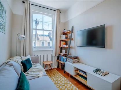1 Bed Maisonette, Clifden Road, E5