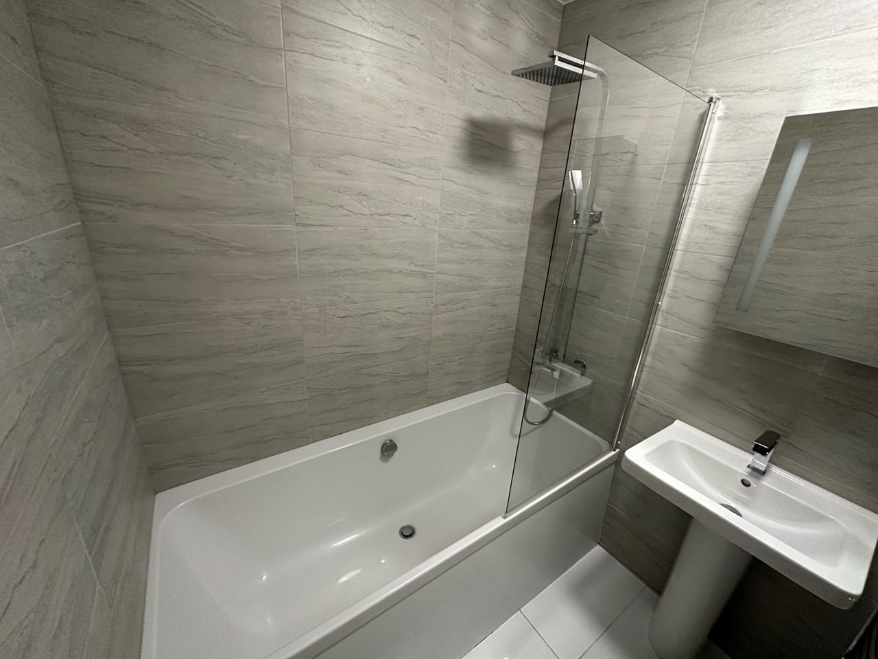 Room in a Shared Flat, Halliday House, E1 photo 3