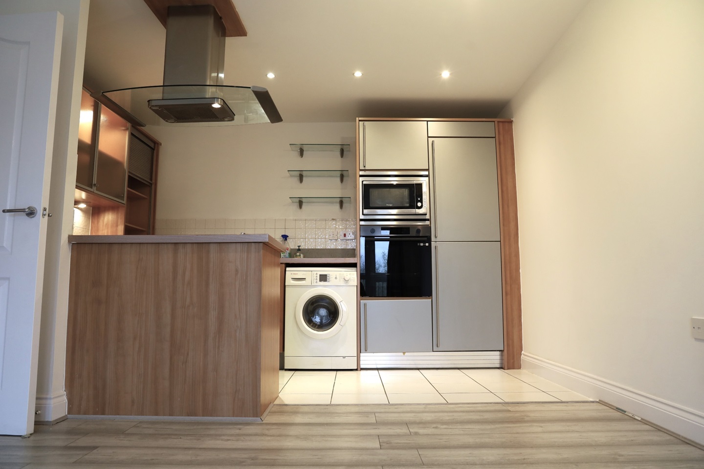 2 Bed Flat, Napier Road, RG1 photo 5