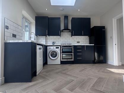 4 Bed Terraced House, Cobham Road, IG3