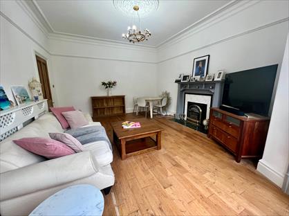 2 Bed Flat, St. Georges Road, HG2