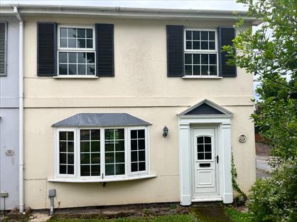 4 Bed Semi-Detached House, Rosebarn Lane, EX4