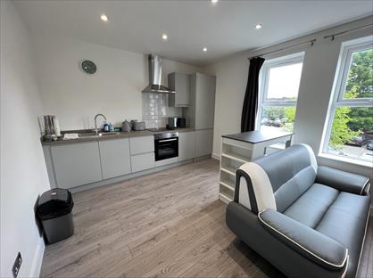 1 Bed Flat, Sakina House, M20