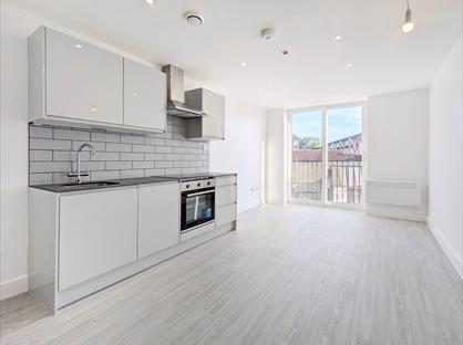 1 Bed Flat, Main Road, DA14