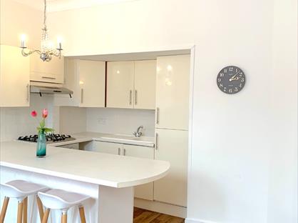 1 Bed Flat, St Peters, N1