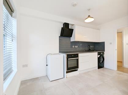 1 Bed Flat, Howard Close, EN9