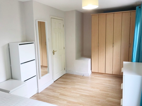 3 Bed Flat, Nelson Square, SE1, N1 7GU photo 2