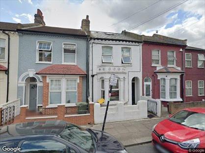 4 Bed Terraced House, Hereward Road, SW17