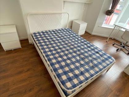 Room in a Shared House, Blantyre Road, L15