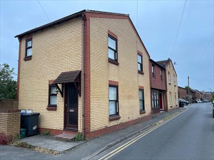 2 Bed Terraced House, Woodbine Cottages, TW20