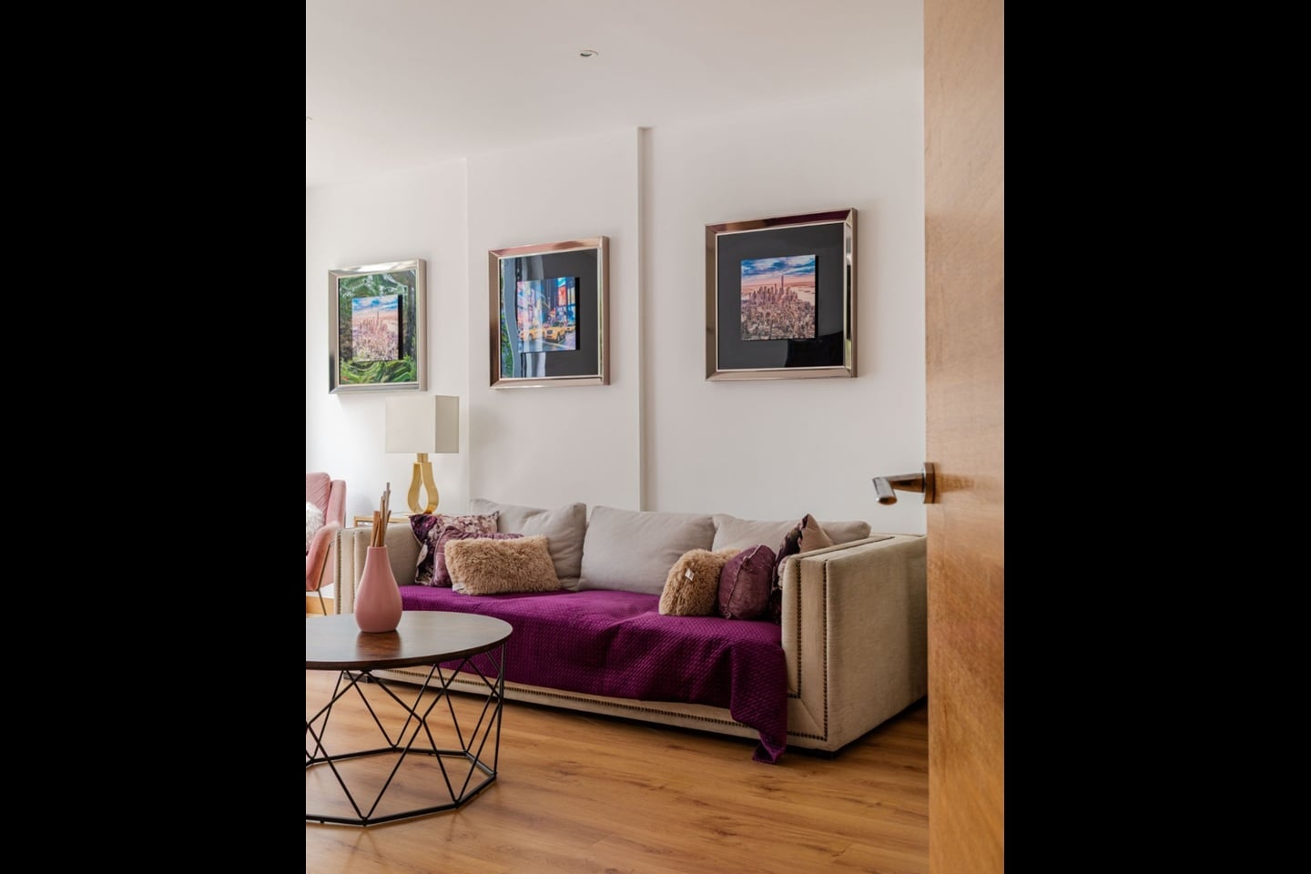 4 Bed Flat, Page St, SW1P photo 4