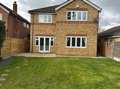 5 Bed Detached House, Avenue Road, EN11