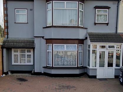 6 Bed Semi-Detached House, Mundon Gardens, IG1