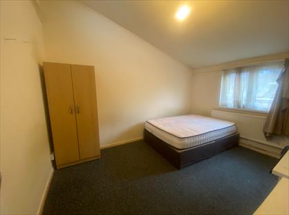 Room in a Shared Flat, Selden Walk, N7