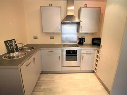 2 Bed Flat, City Centre, B2