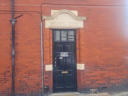 2 Bed Flat, Cross Street, WA3