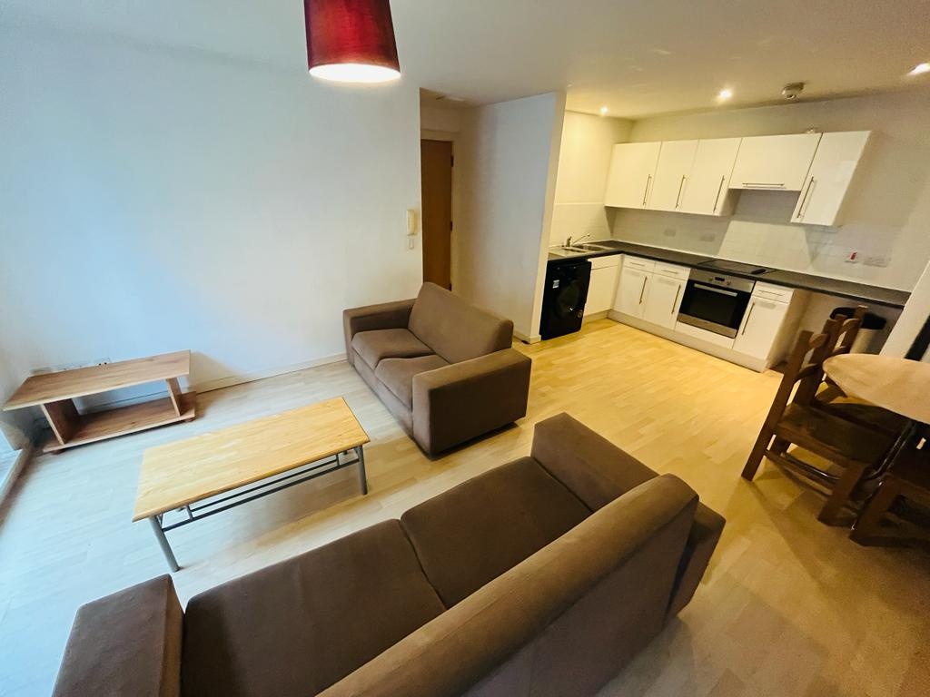 2 Bed Flat, Ordsall Lane, M5 photo 3