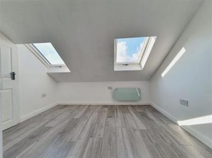 Studio Flat, Clacton Rd, E17