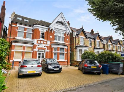 2 Bed Flat, Gordon Road, W5