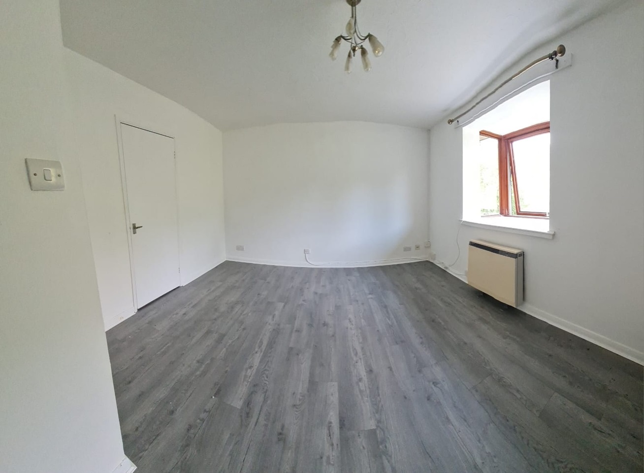 Reading - 2 Bed Flat, Tippett Rise, RG2 - To Rent Now for £1,350.00 p/m