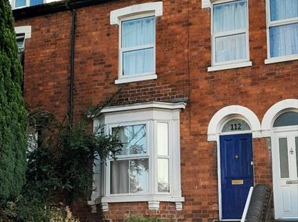 3 Bed Terraced House, Wylds Lane, WR5