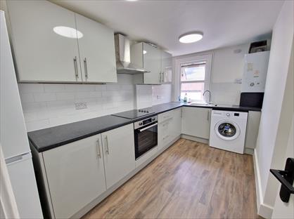 2 Bed Flat, Lower Clapton Road, E5