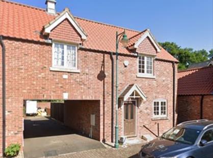 3 Bed End Terrace, King Henry Chase, PE3