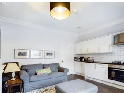 1 Bed Flat, Russell Street, RG1