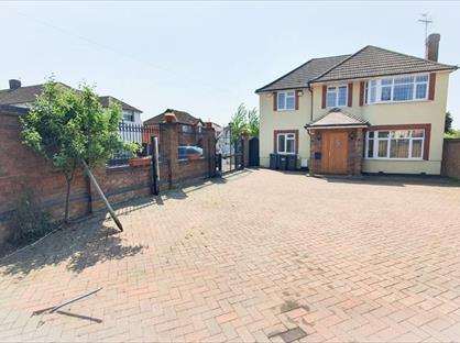 5 Bed Semi-Detached House, Harrowden Road, MK42