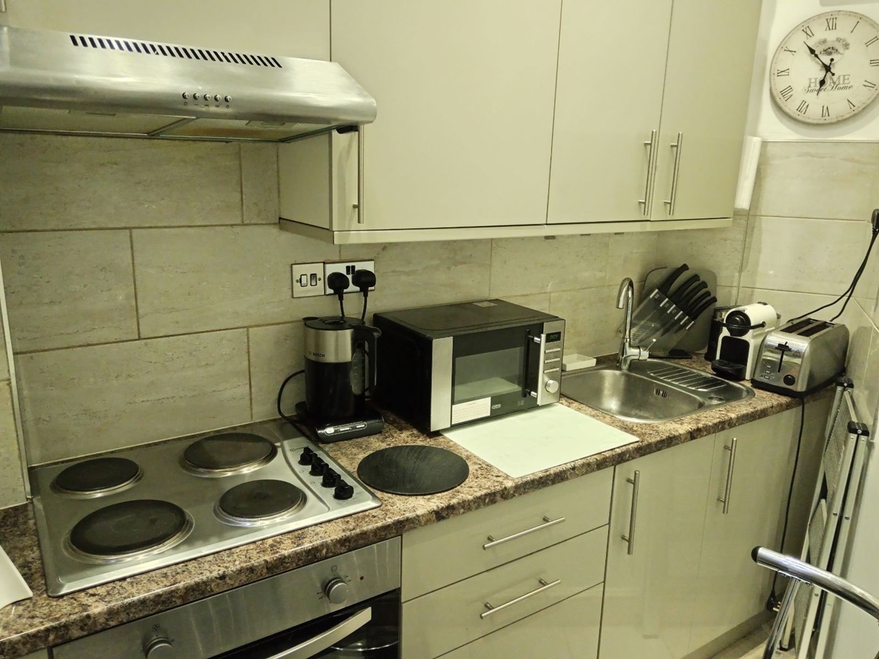 Room in a Shared Flat, Fleet Road, NW3 photo 2