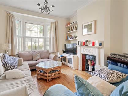 5 Bed Terraced House, Lavenham Road, SW18